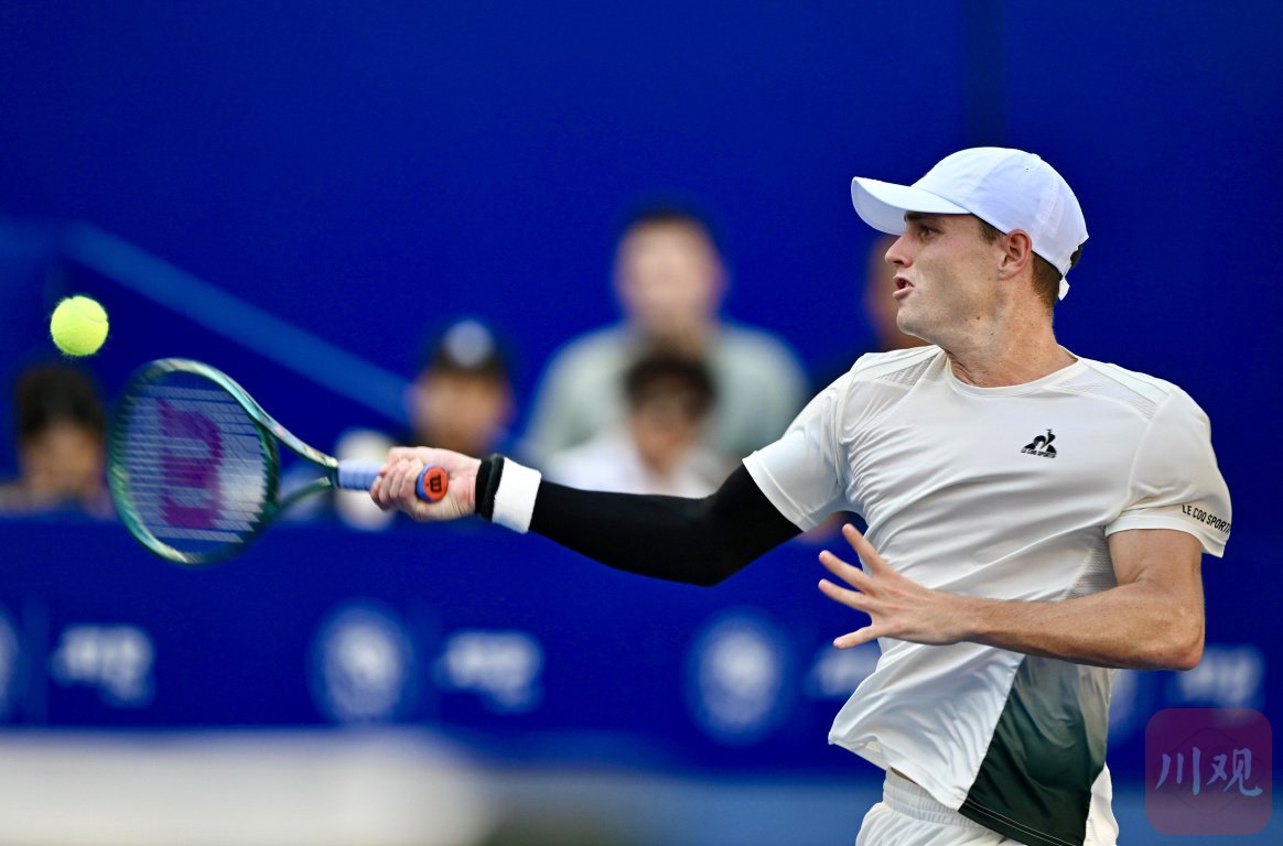 华体会app-运动员鏖战赛场力争夺取最后的胜利 第2张 华体会app-运动员鏖战赛场力争夺取最后的胜利 第2张