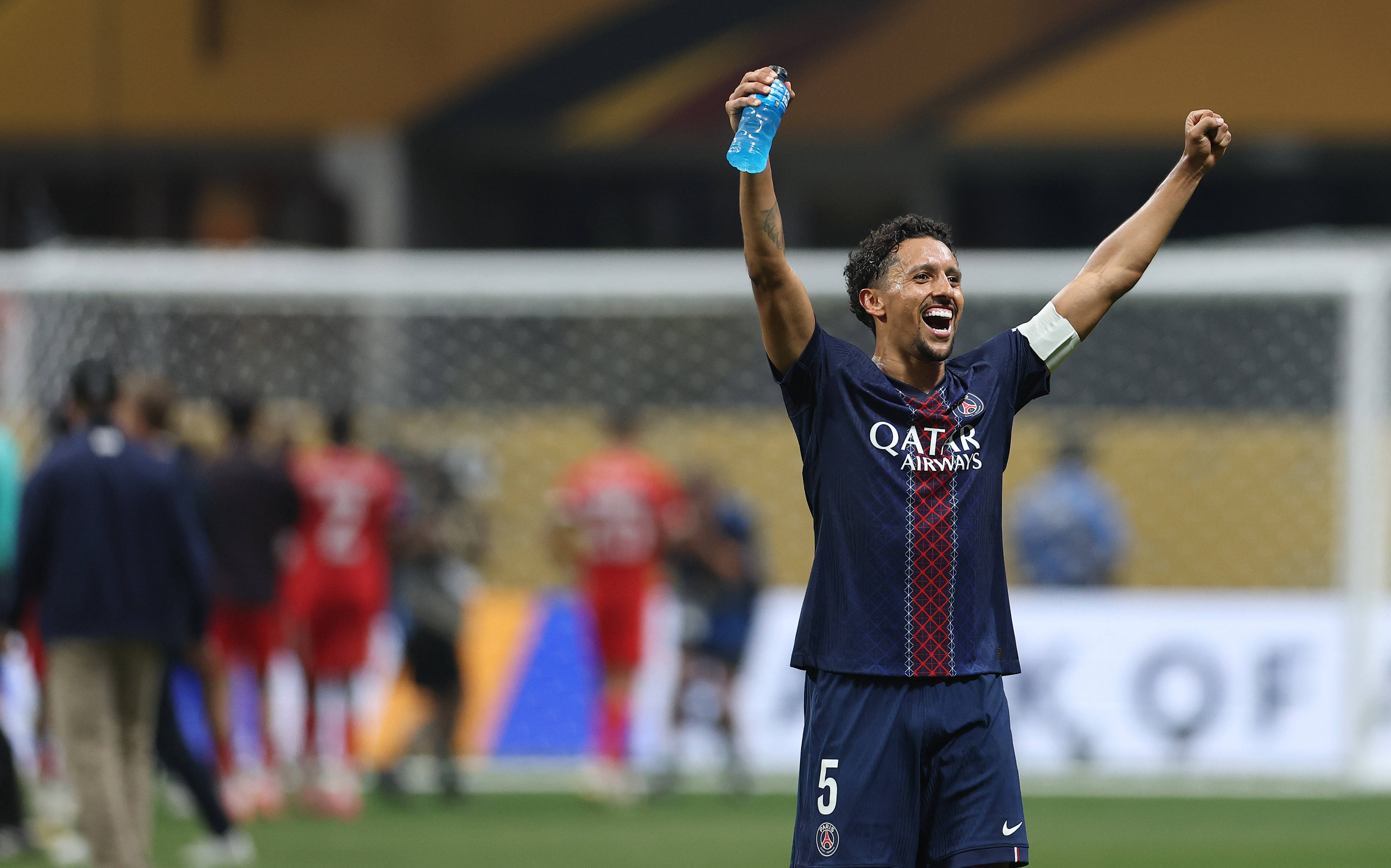 华体会下载-那不勒斯绝杀巴黎圣日耳曼，莱万梅开二度亚洲杯的简单介绍  第1张